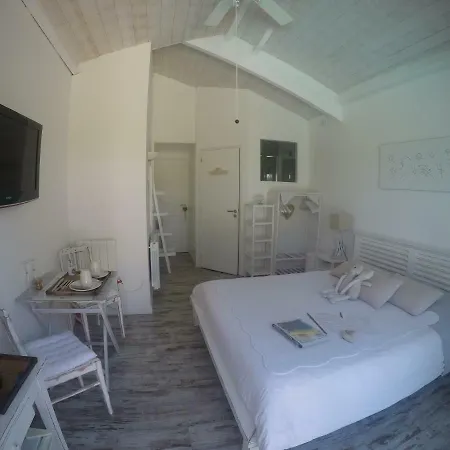 Saint Barth Gujan-Mestras