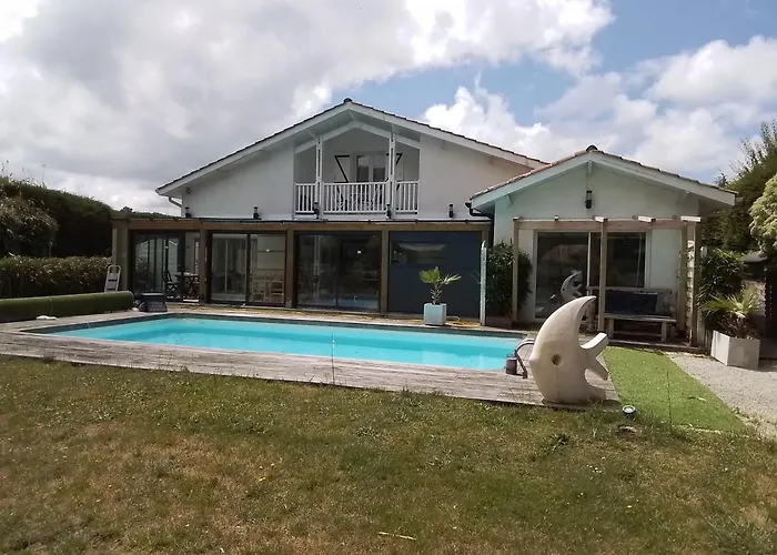 Saint Barth Gujan-Mestras