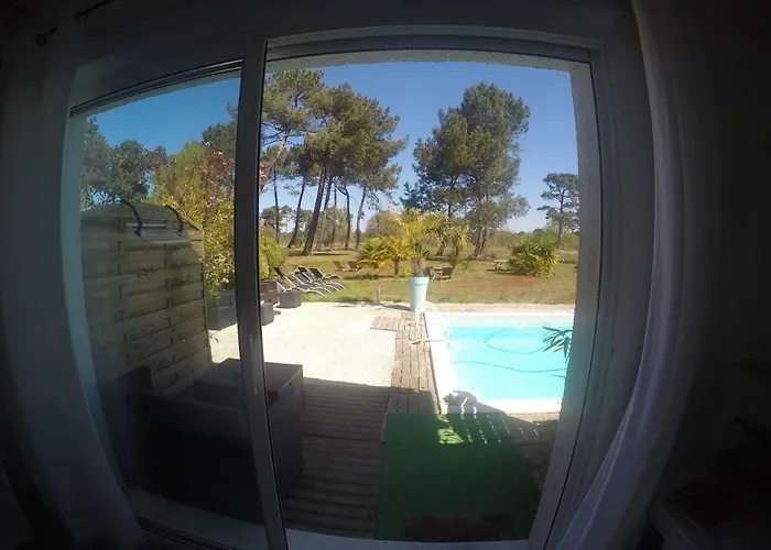 Saint Barth Gujan-Mestras