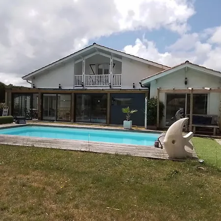 Saint Barth Gujan-Mestras